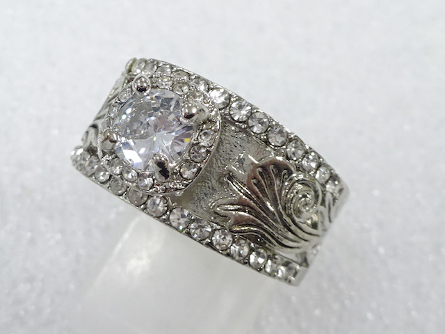CRYSTAL FASHION RING / JP SIZE 20